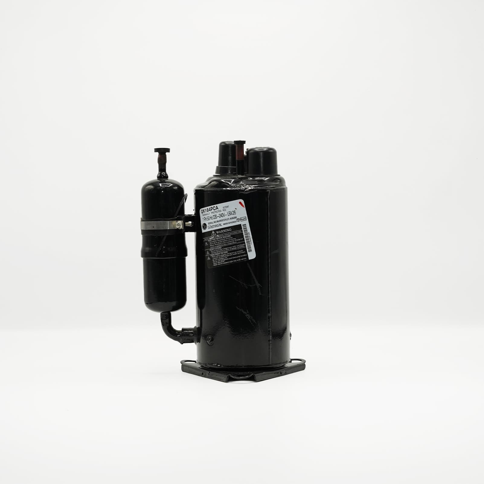 Compresseur rotatif LG Electronics QK164PCA pour R22 avec accumulateur latéral et plaque signalétique